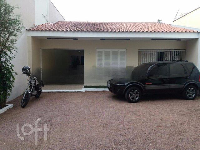 Casa com 240m², 2 dormitórios, 2 vagas, Cristo Redentor em Porto Alegre