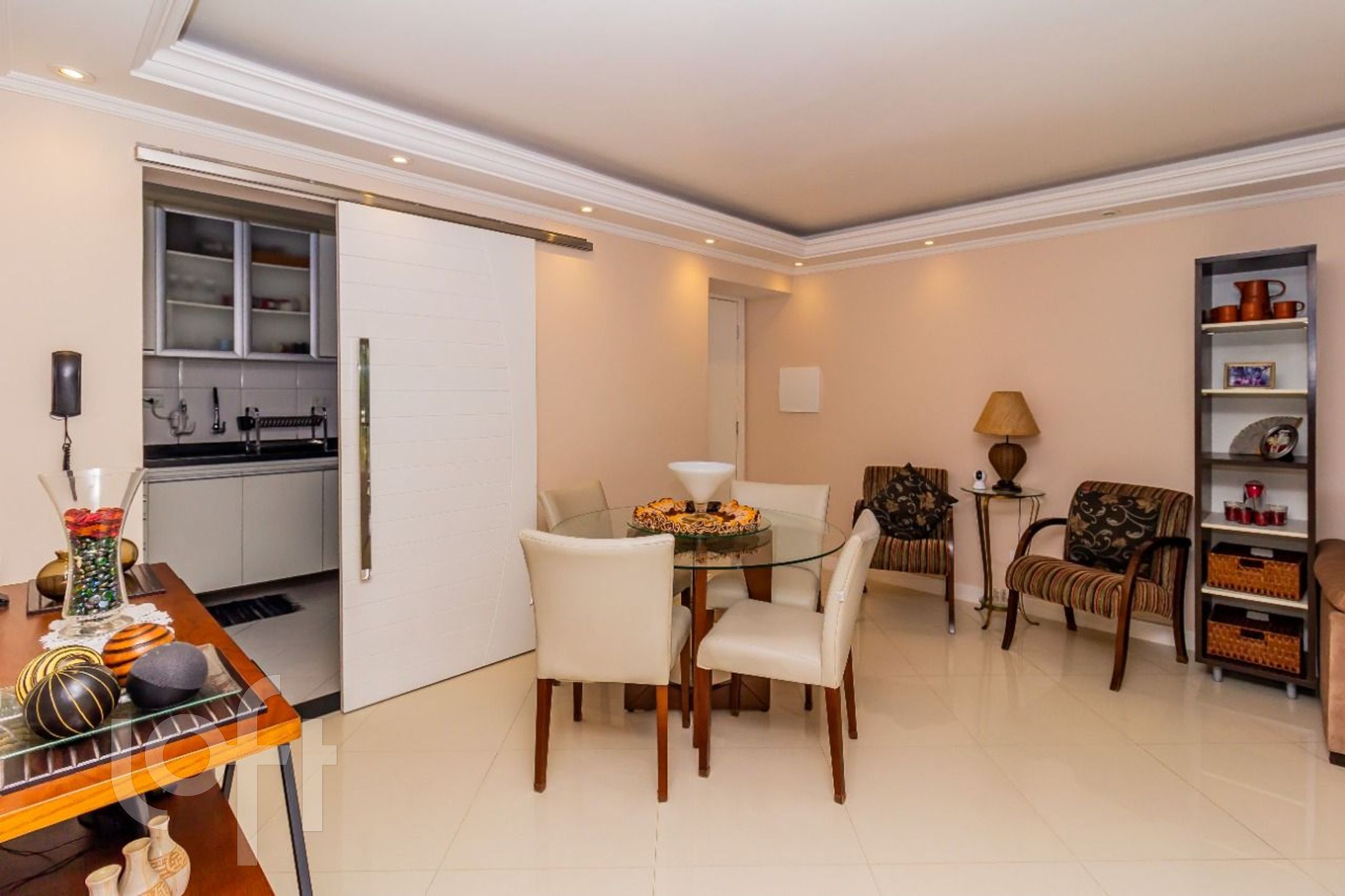 Apartamento à venda com 3 quartos, 84m² - Foto 5