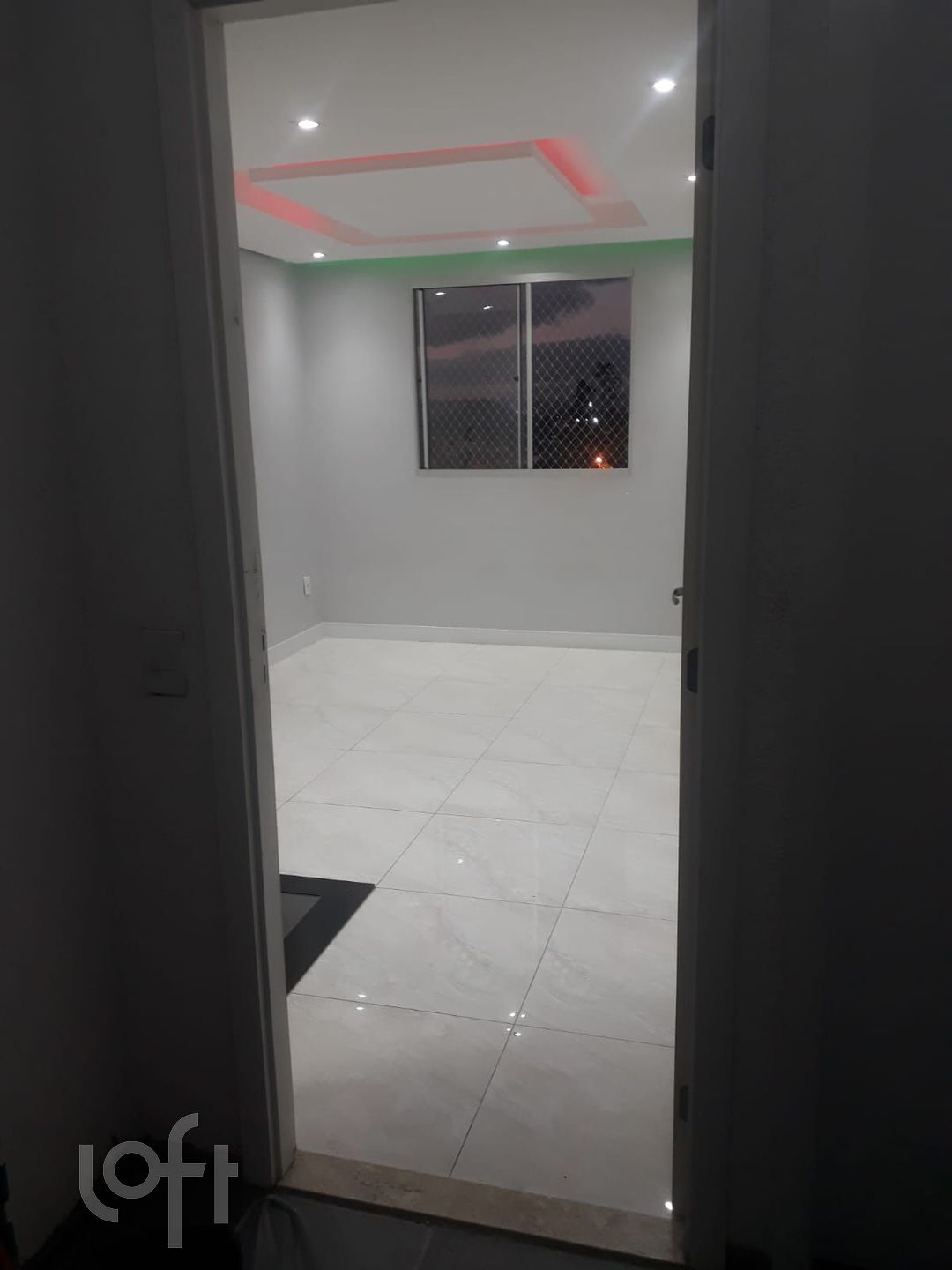 Apartamento à venda com 2 quartos, 40m² - Foto 3