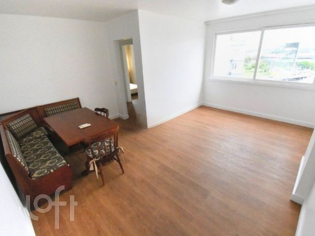 Apartamento com 68m², 2 dormitórios, 1 vaga, Floresta em Porto Alegre