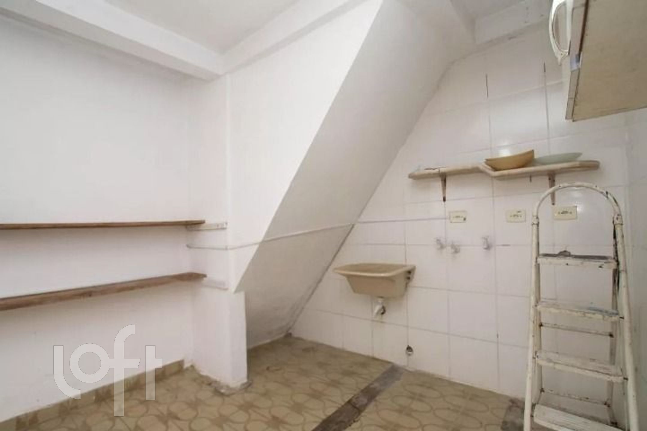 Casa à venda com 3 quartos, 100m² - Foto 5