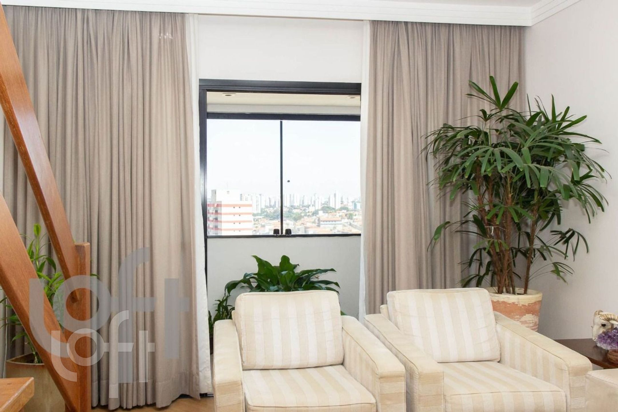 Apartamento à venda com 3 quartos, 210m² - Foto 11