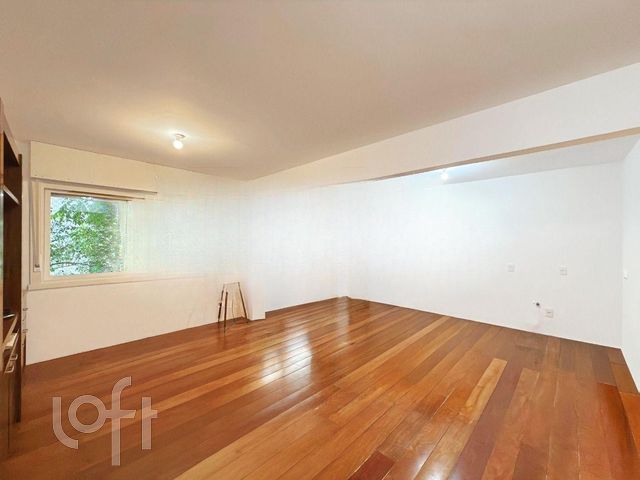 Apartamento com 101m², 3 dormitórios, 1 suíte, 1 vaga, Independência em Porto Alegre