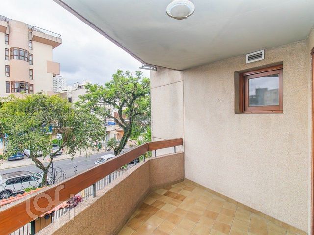 Apartamento com 94m², 2 dormitórios, 1 suíte, 1 vaga, Jardim Botânico em Porto Alegre