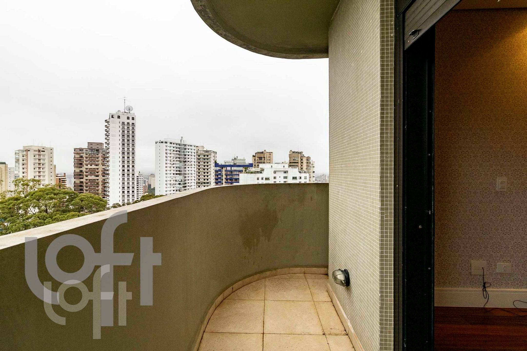 Apartamento à venda com 4 quartos, 411m² - Foto 4