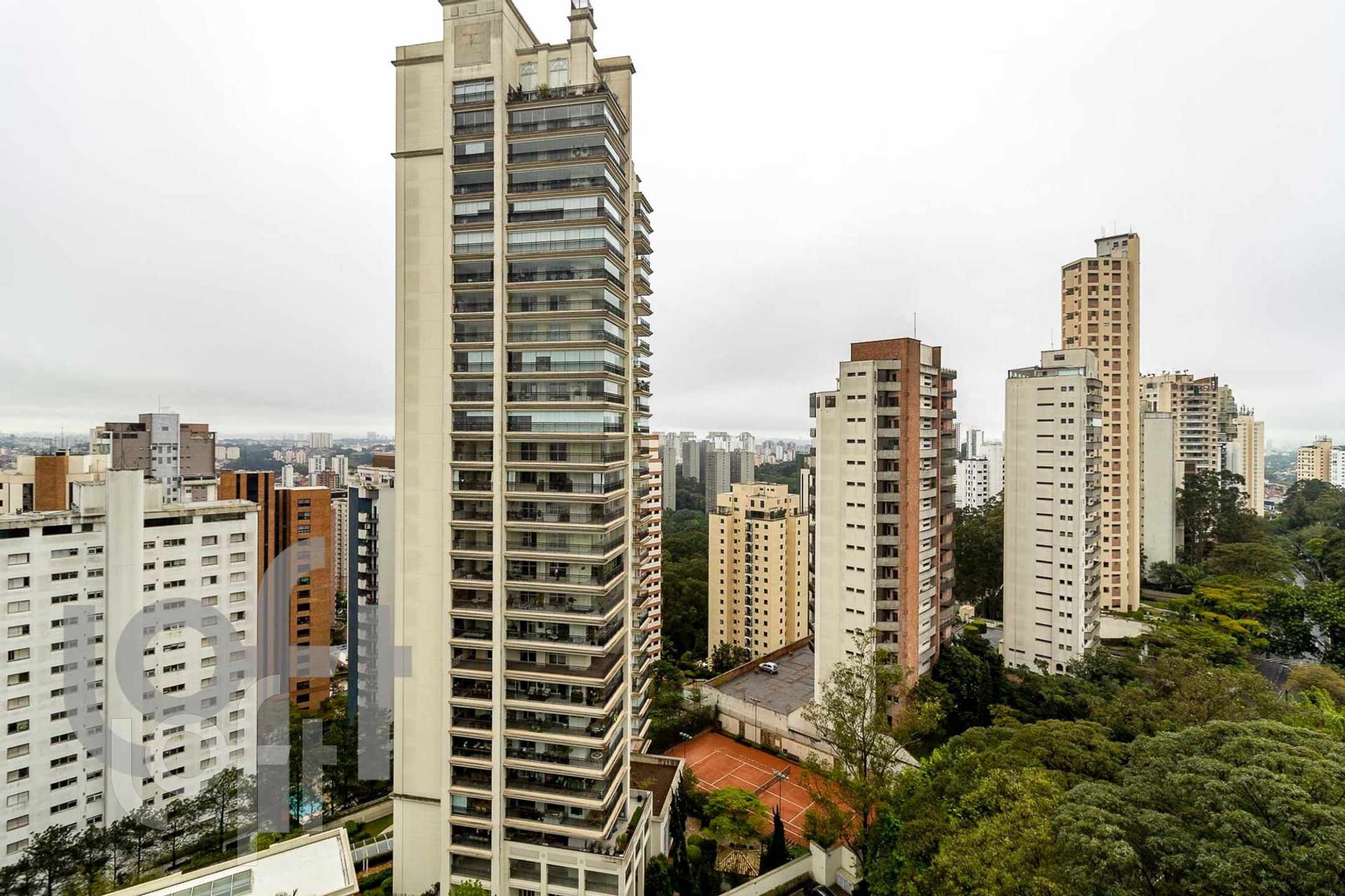 Apartamento à venda com 4 quartos, 411m² - Foto 35