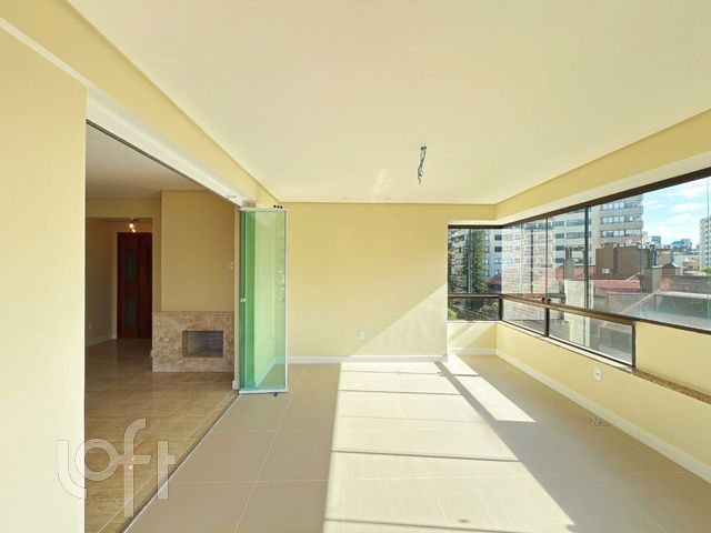 Apartamento com 199m², 4 dormitórios, 1 suíte, 3 vagas, Bela Vista em Porto Alegre