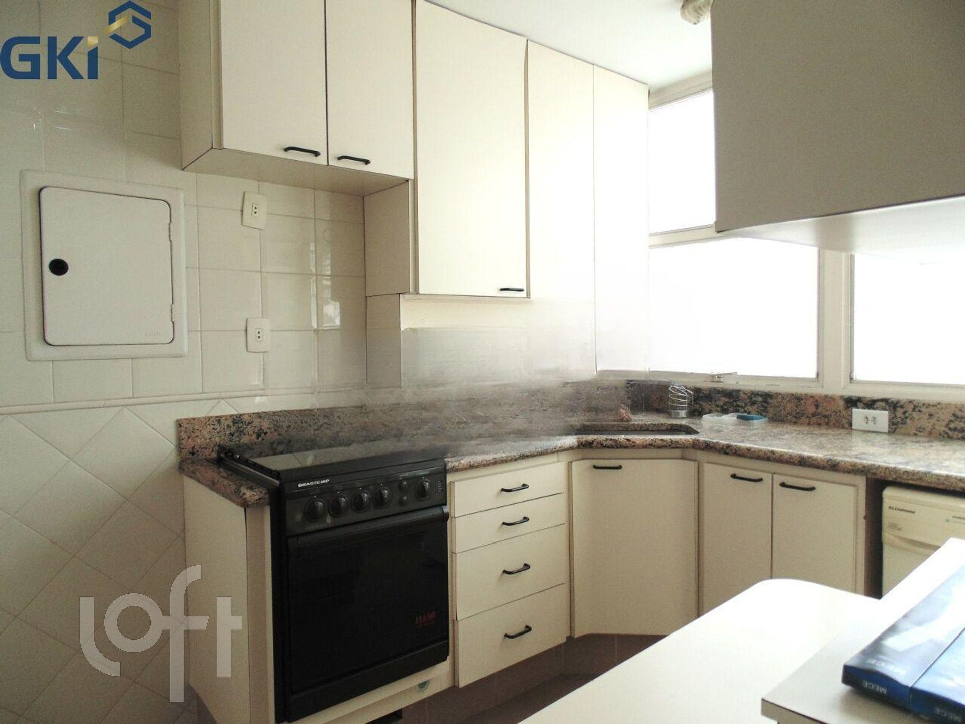 Apartamento à venda com 1 quarto, 57m² - Foto 26