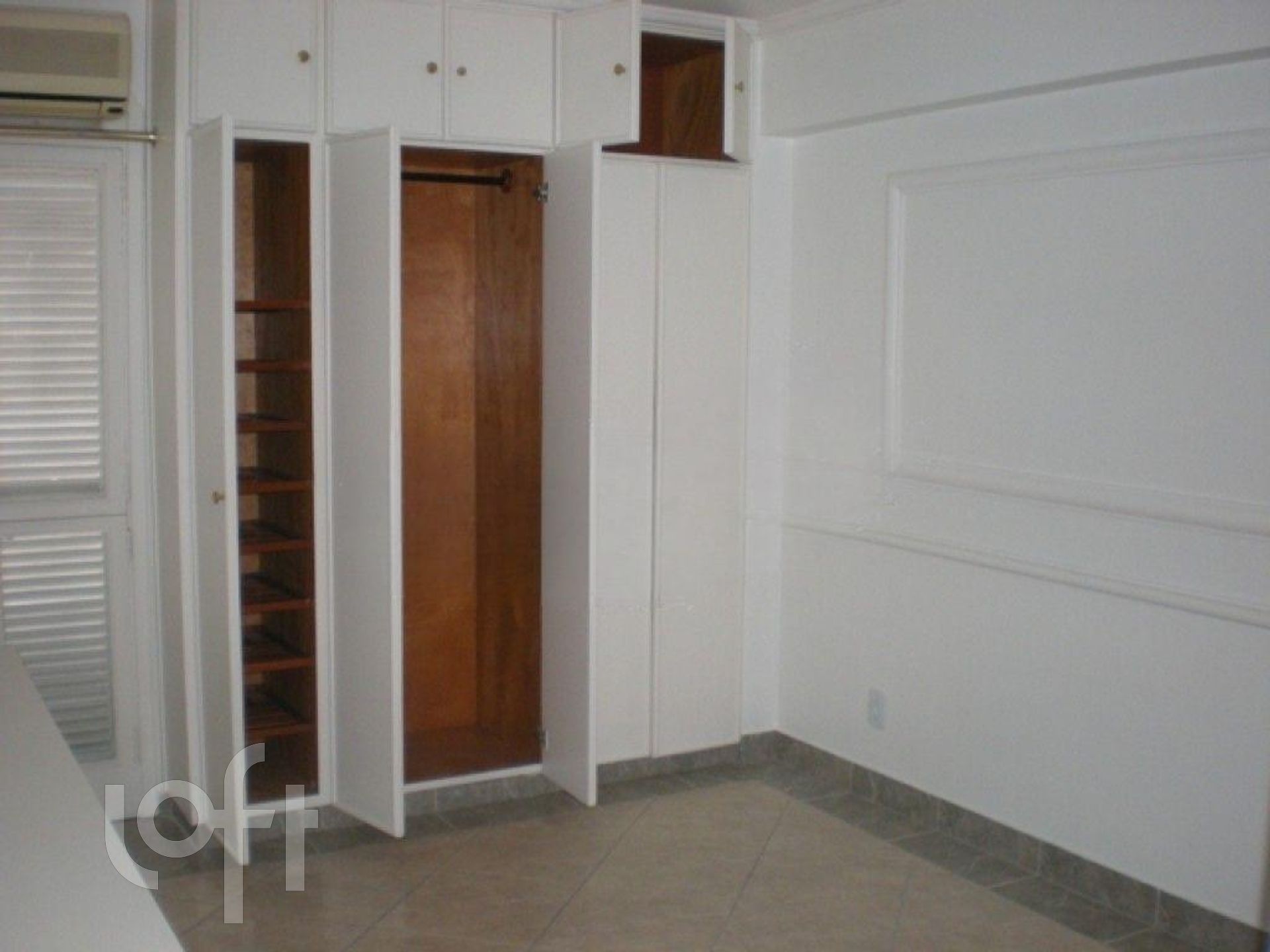 Apartamento à venda com 1 quarto, 57m² - Foto 12