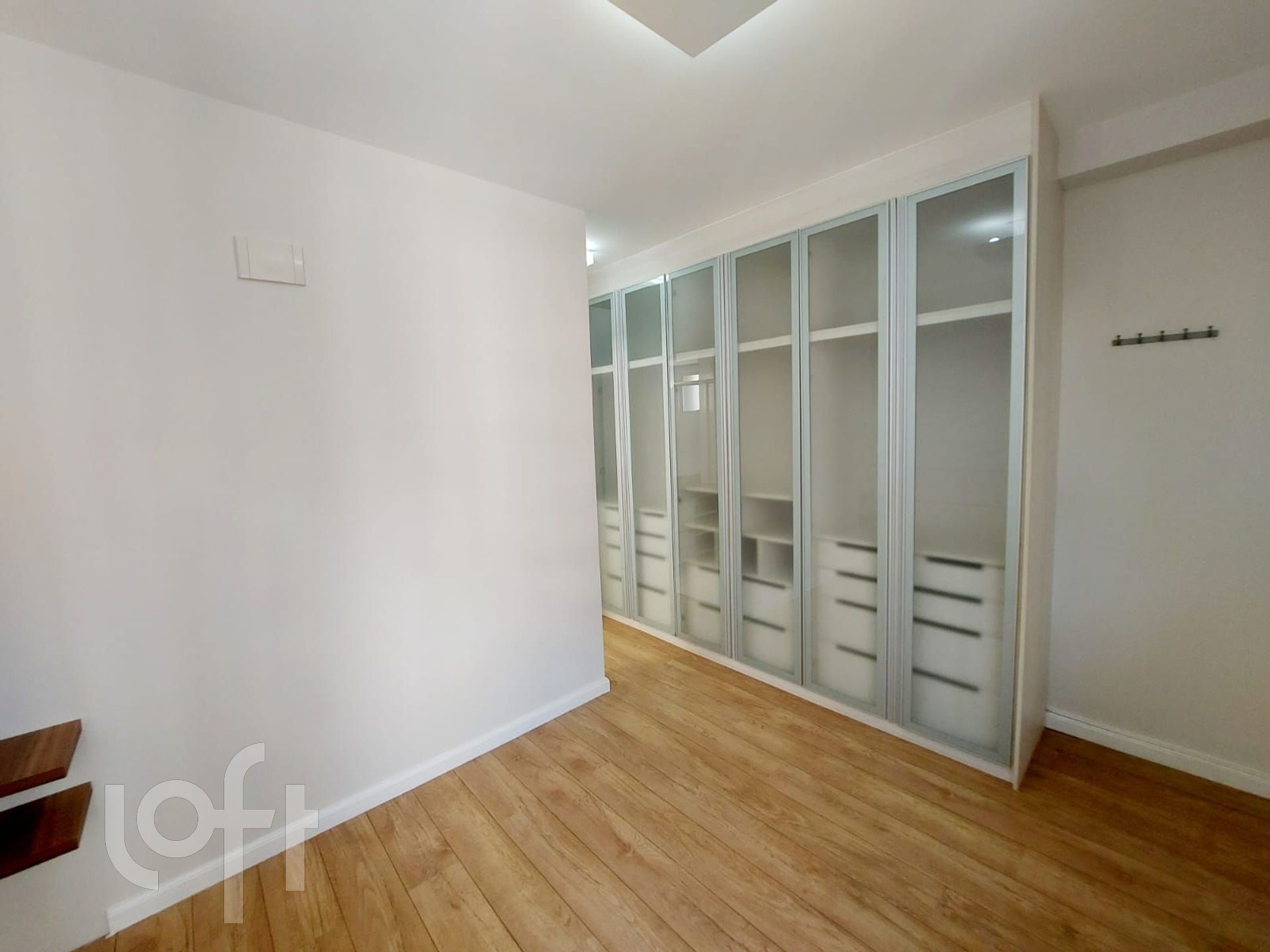 Apartamento à venda com 2 quartos, 76m² - Foto 24