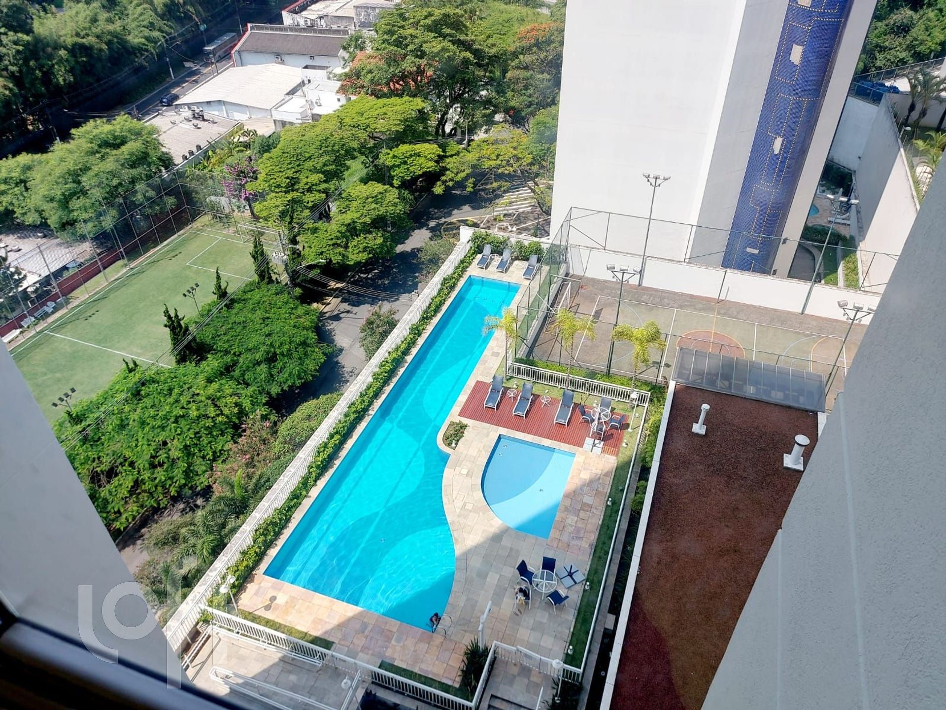 Apartamento à venda com 2 quartos, 76m² - Foto 31