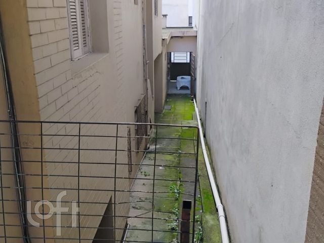 Casa com 120m², 5 dormitórios, 1 vaga, Petrópolis em Porto Alegre