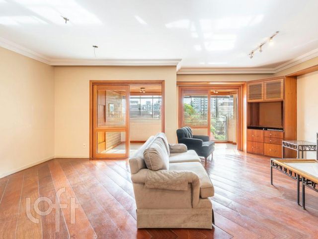 Apartamento com 154m², 3 dormitórios, 1 suíte, 2 vagas, Bela Vista em Porto Alegre