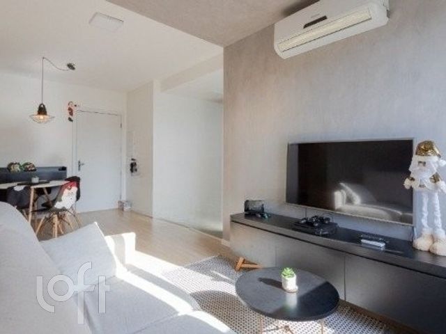 Apartamento com 64m², 2 dormitórios, 1 suíte, 1 vaga, São João em Porto Alegre