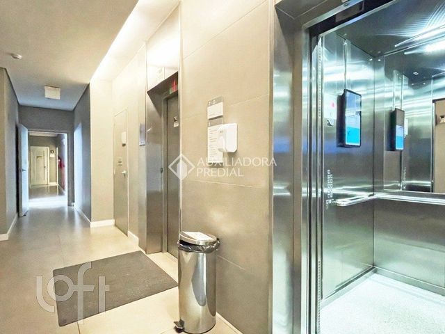 Apartamento com 64m², 2 dormitórios, 1 suíte, 1 vaga, São João em Porto Alegre