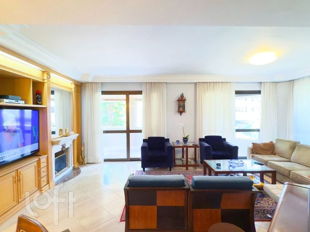 Apartamento com 206m², 4 dormitórios, 2 suítes, 5 vagas, Bela Vista em Porto Alegre