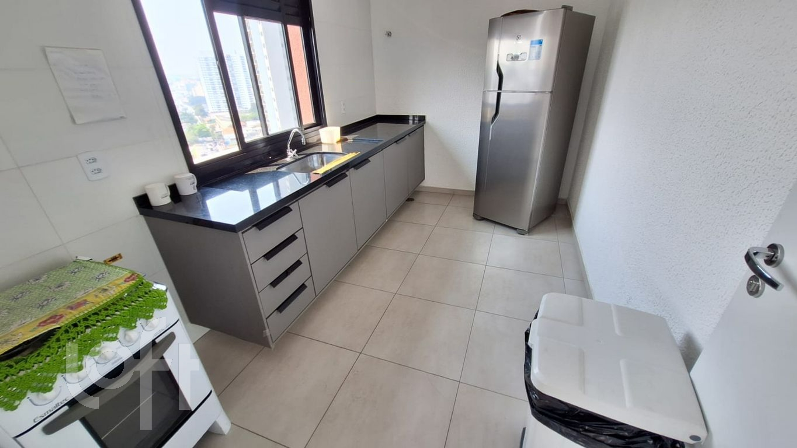 Apartamento à venda com 1 quarto, 70m² - Foto 24