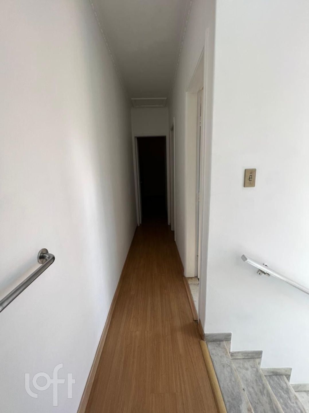 Casa à venda com 3 quartos, 210m² - Foto 14