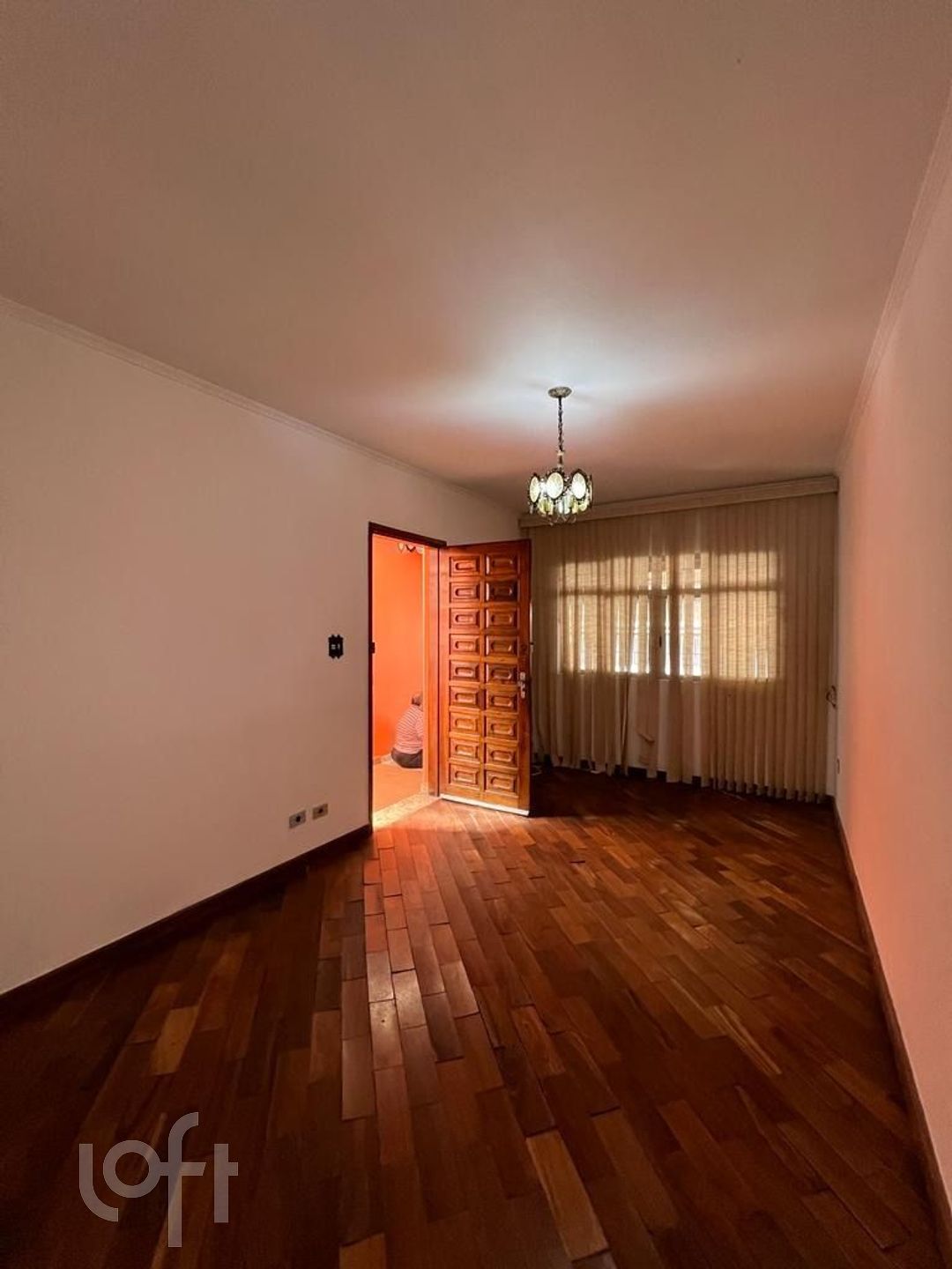 Casa à venda com 3 quartos, 210m² - Foto 1