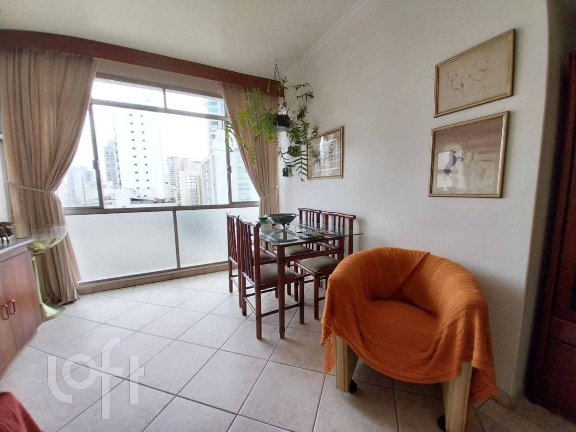 Apartamento à venda com 2 quartos, 75m² - Foto 4