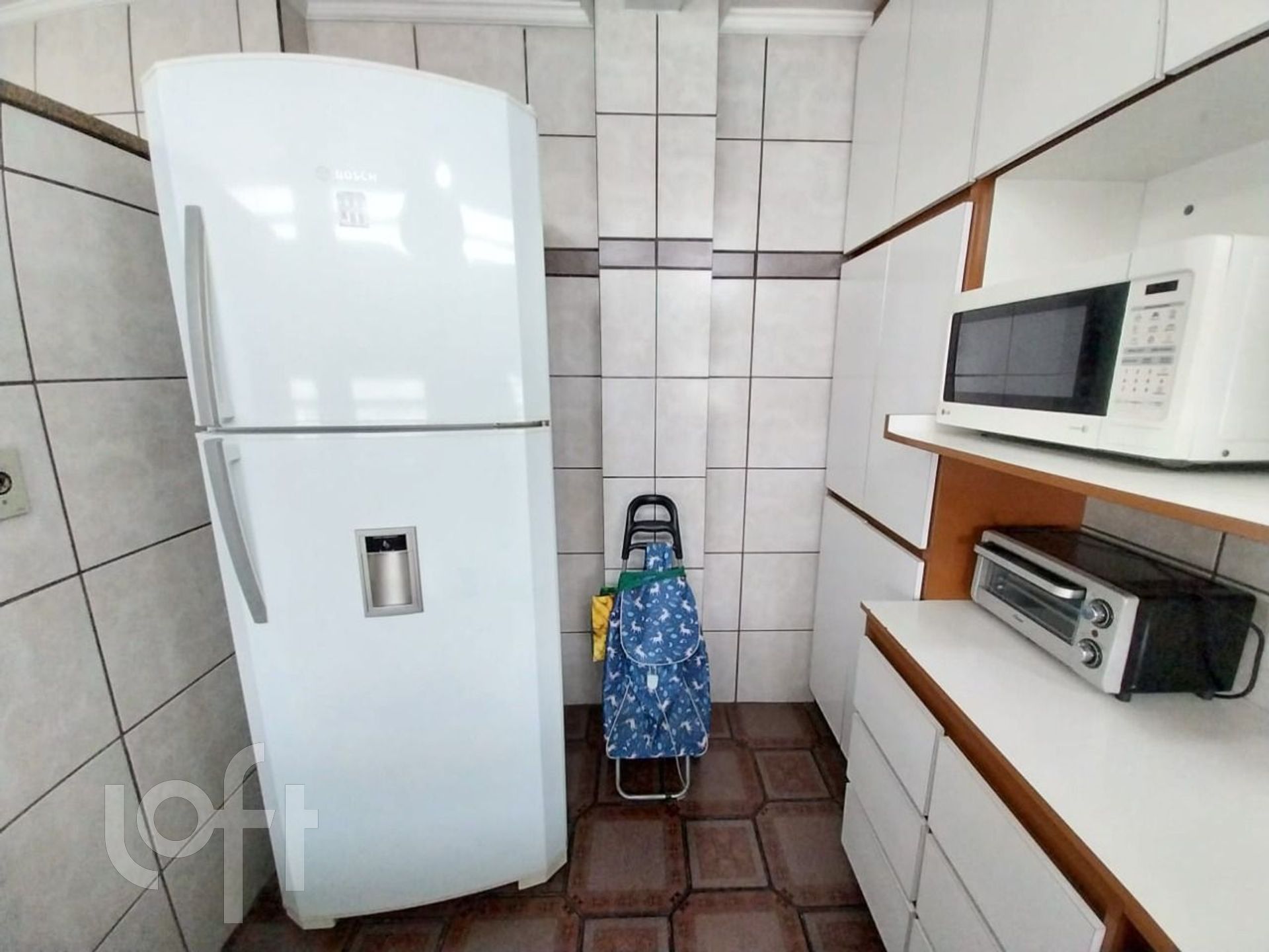 Apartamento à venda com 2 quartos, 75m² - Foto 9