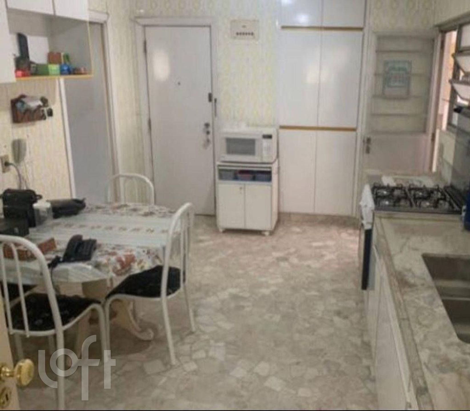 Apartamento à venda com 3 quartos, 240m² - Foto 8