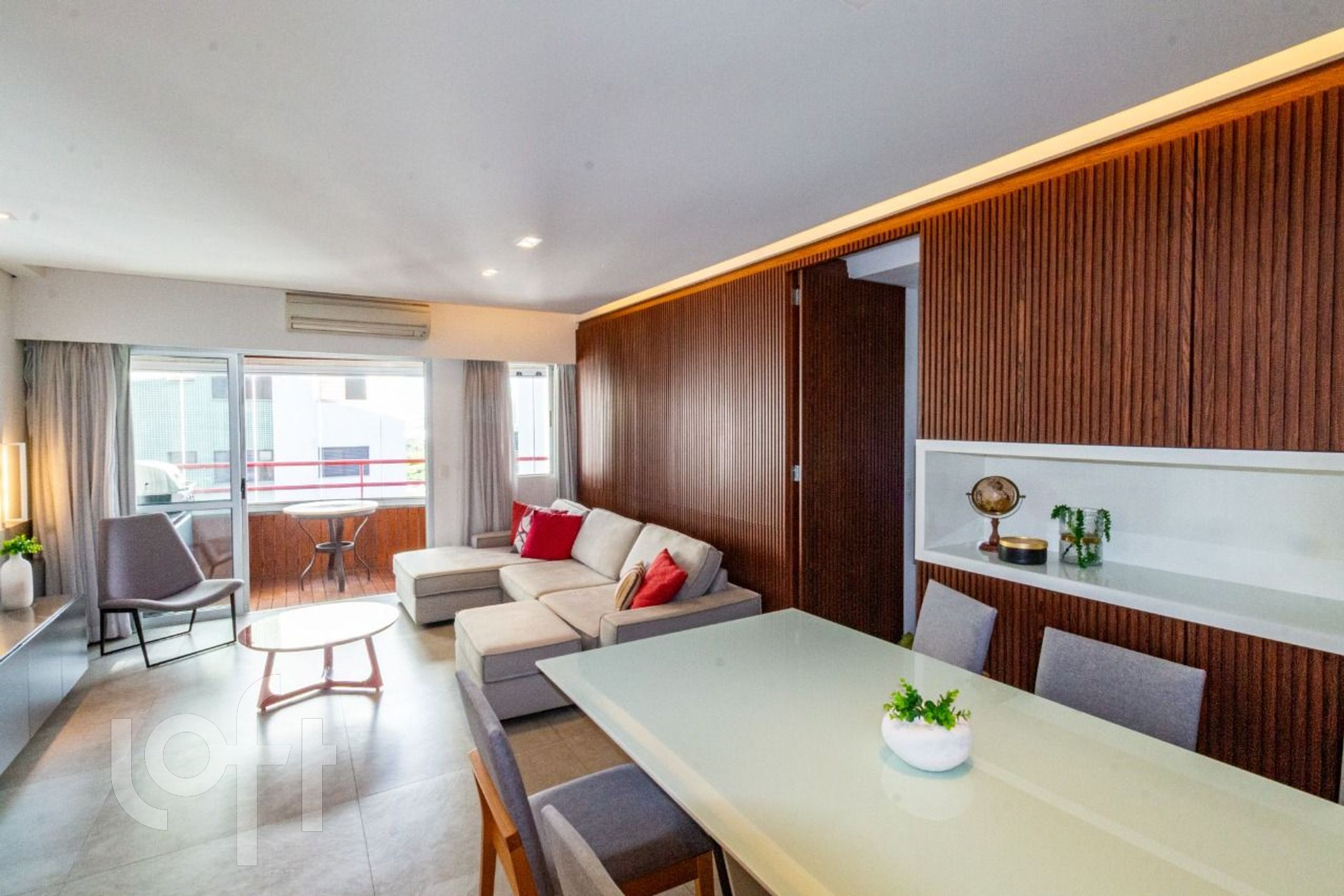 Apartamento à venda em Indianópolis com 90 m², 2 q