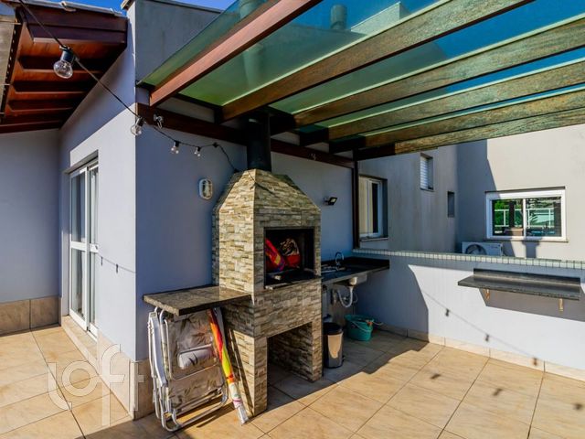 Apartamento com 230m², 4 dormitórios, 2 suítes, 4 vagas, Chácara das Pedras em Porto Alegre