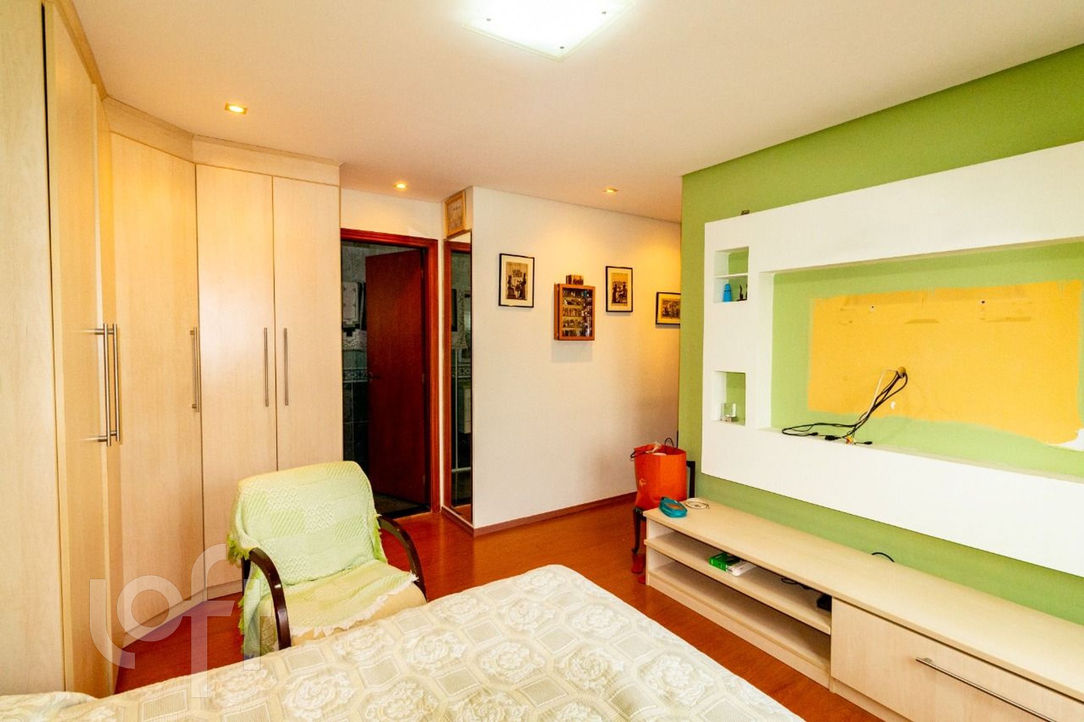 Apartamento à venda com 2 quartos, 75m² - Foto 21