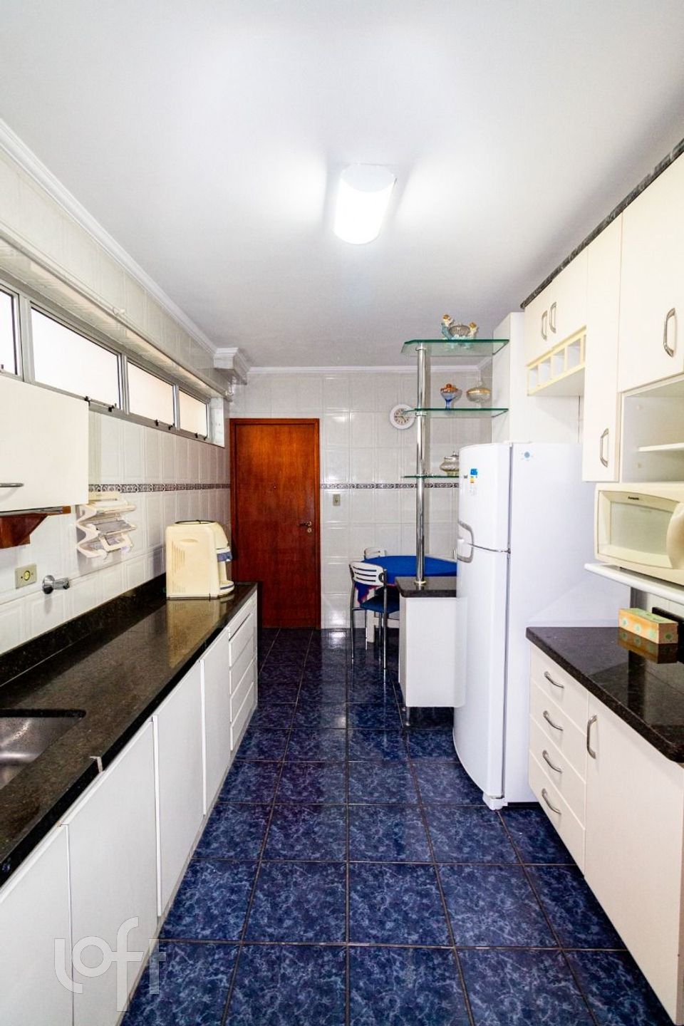 Apartamento à venda com 2 quartos, 75m² - Foto 5