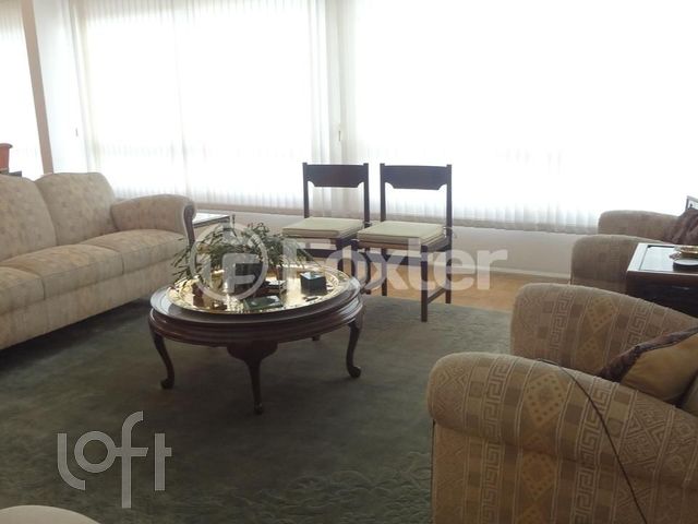 Apartamento com 167m², 3 dormitórios, 1 suíte, 1 vaga, Moinhos de Vento em Porto Alegre