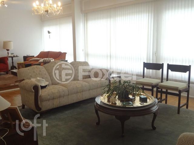 Apartamento com 167m², 3 dormitórios, 1 suíte, 1 vaga, Moinhos de Vento em Porto Alegre