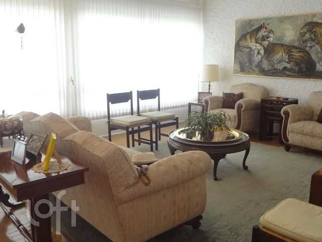 Apartamento com 167m², 3 dormitórios, 1 suíte, 1 vaga, Moinhos de Vento em Porto Alegre