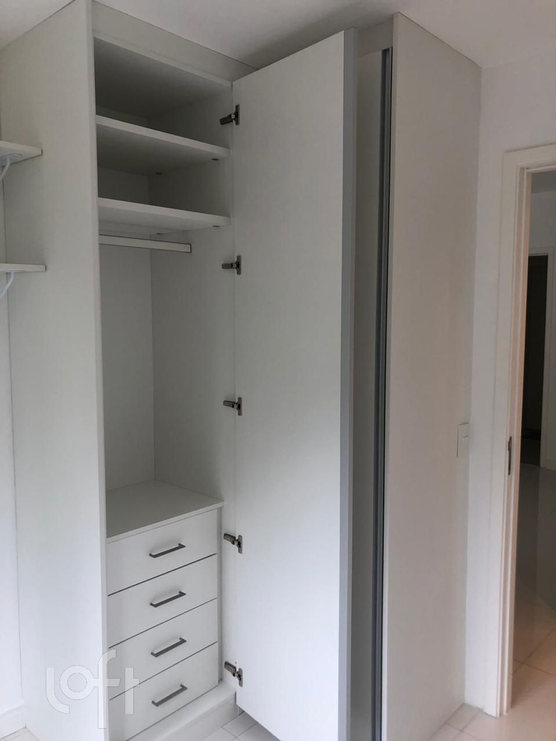 Apartamento à venda com 1 quarto, 60m² - Foto 18