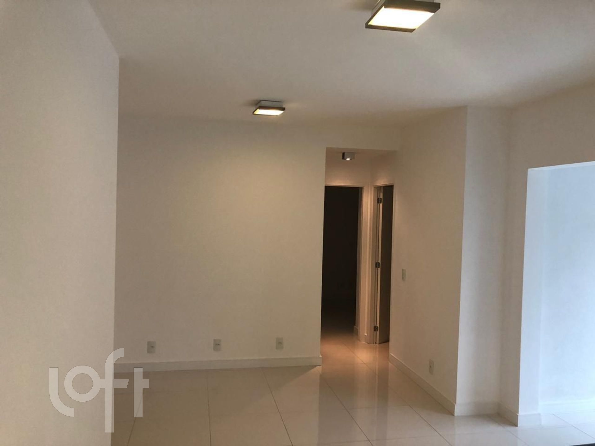 Apartamento à venda com 1 quarto, 60m² - Foto 4