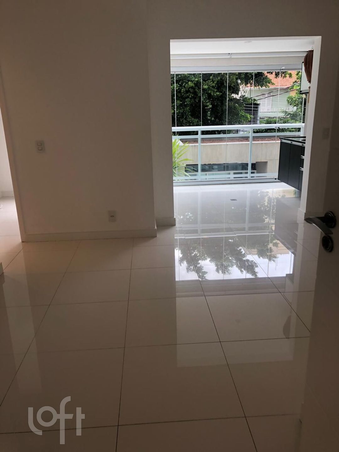 Apartamento à venda com 1 quarto, 60m² - Foto 1