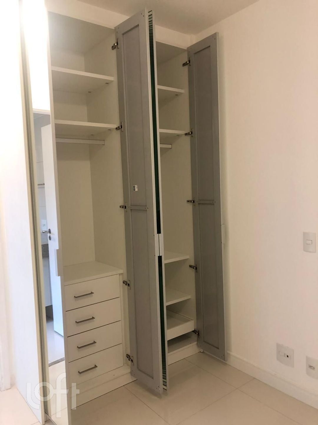 Apartamento à venda com 1 quarto, 60m² - Foto 17