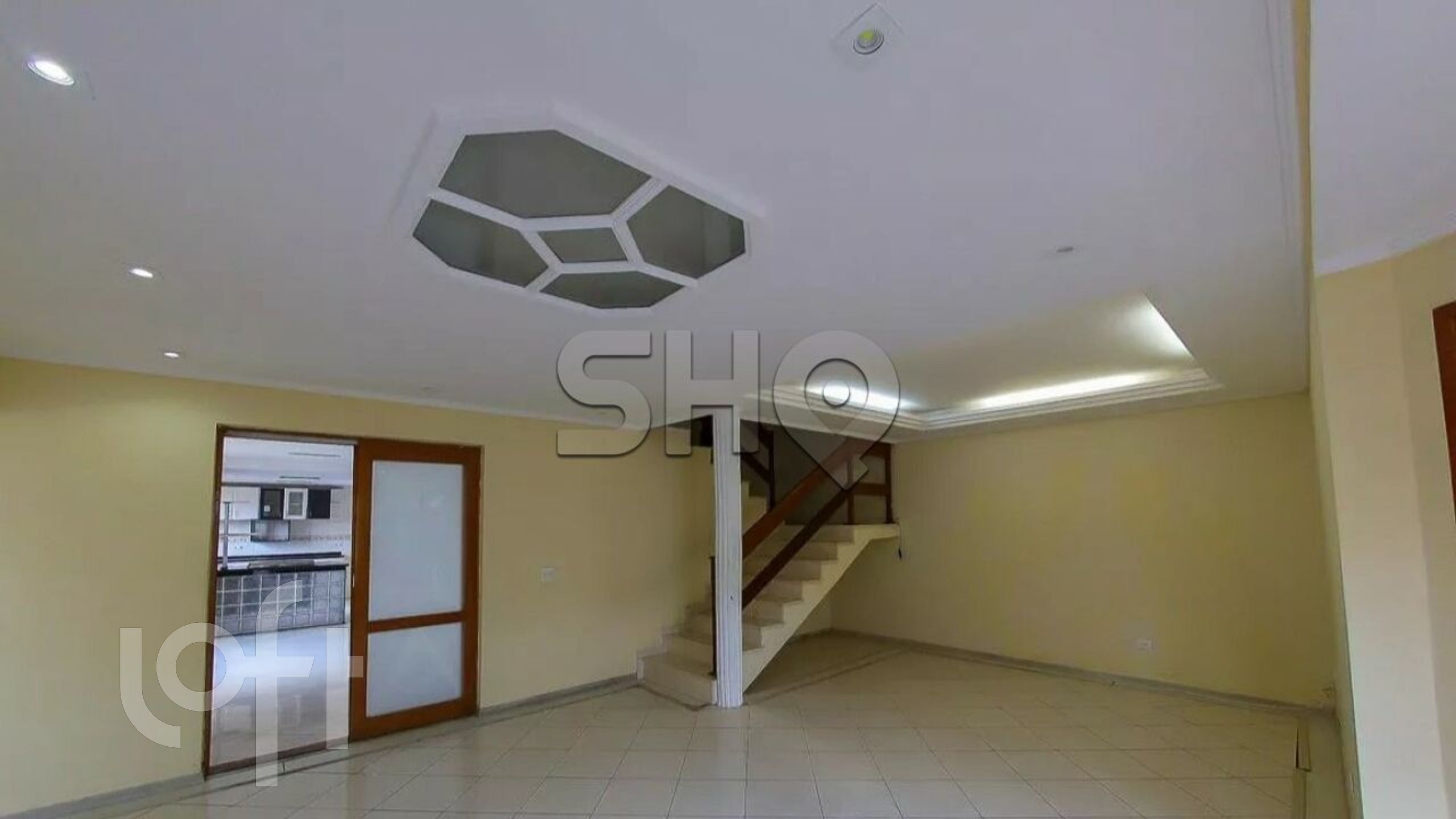 Casa à venda com 3 quartos, 170m² - Foto 2