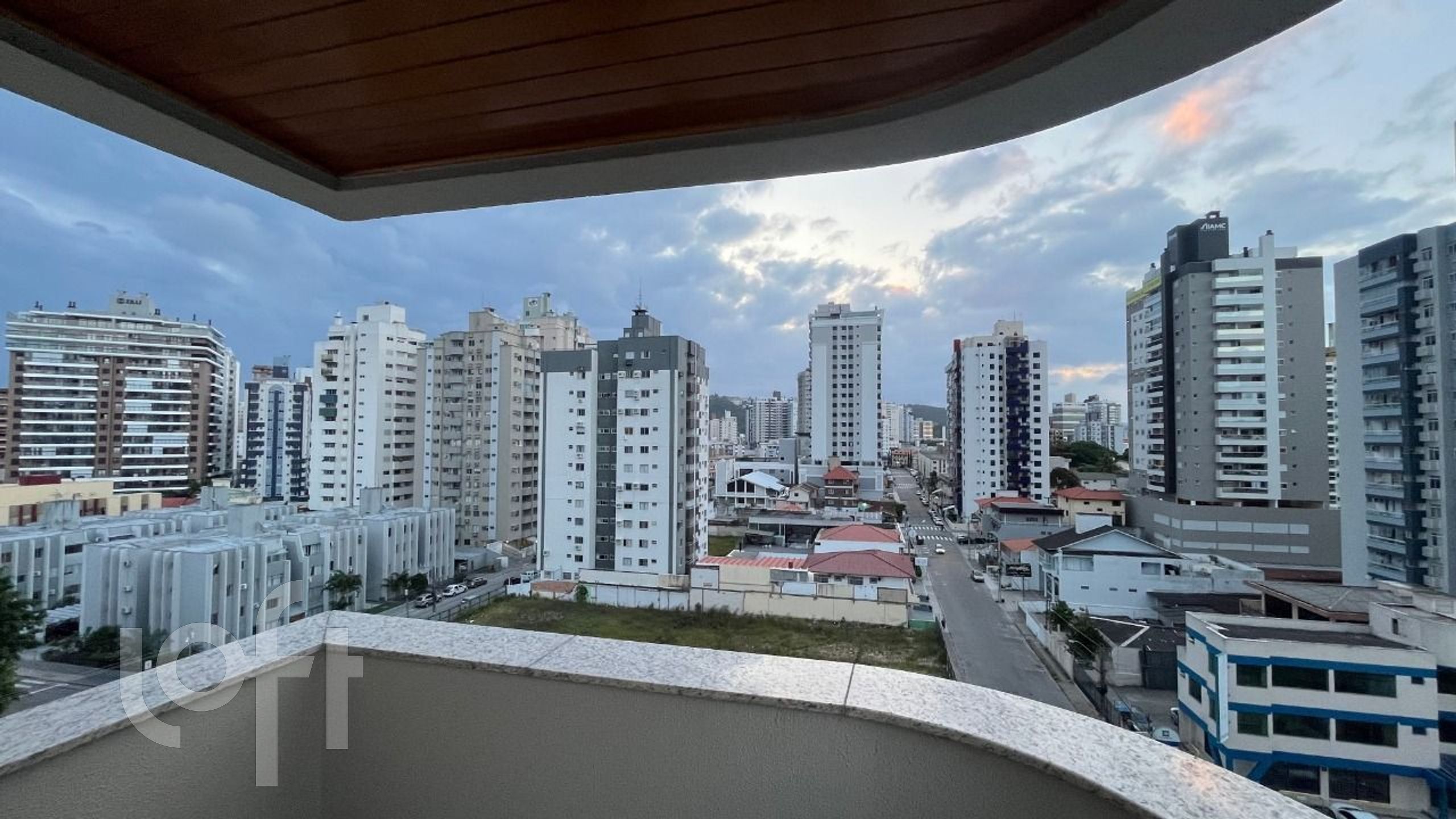 APARTAMENTO 3 QUARTOS, SENDO 1 SUÍTE + ESCRITÓRIO CAMPINAS SÃO JOSÉ