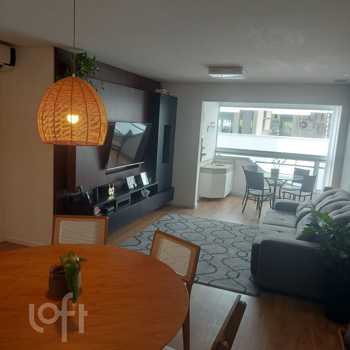 Apartamento à venda em Jurere Oeste com 112 m², 3 quartos, 1 suíte, 40 vagas