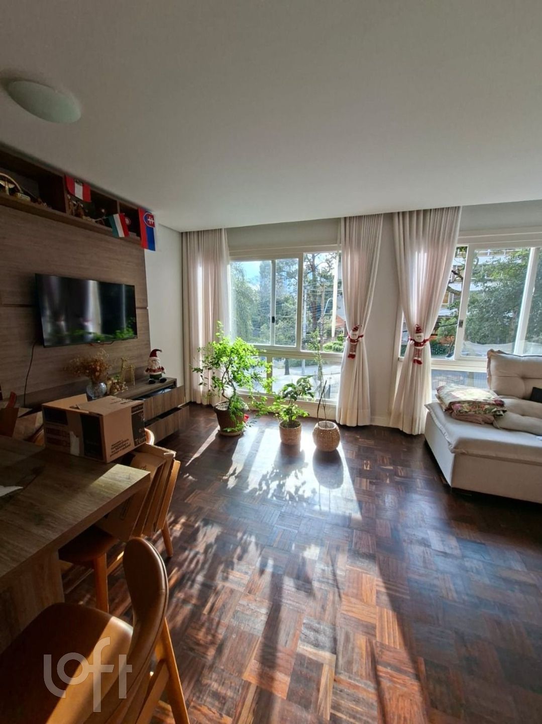 Apartamento com 122m², 3 dormitórios, 1 suíte, 1 vaga, Bela Vista em Porto Alegre