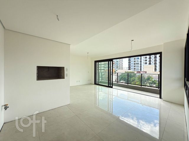 Apartamento com 102m², 3 dormitórios, 2 vagas, Menino Deus em Porto Alegre