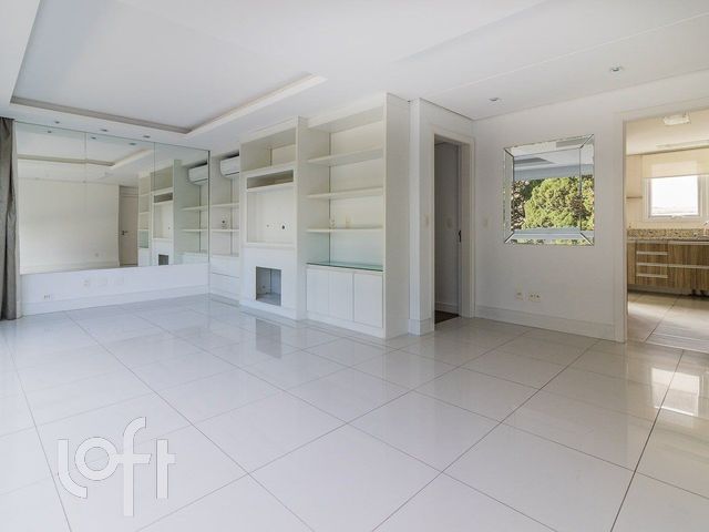 Apartamento com 112m², 3 dormitórios, 3 suítes, 2 vagas, Petrópolis em Porto Alegre