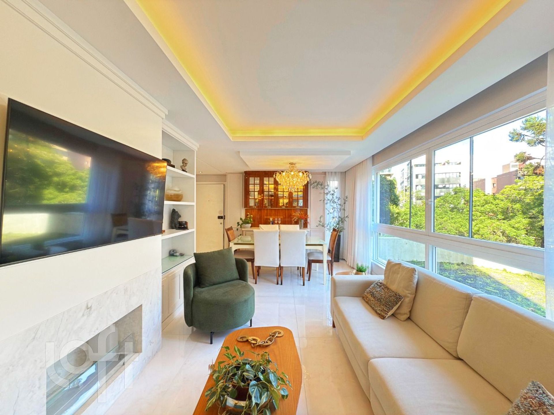 Apartamento com 112m², 3 dormitórios, 3 suítes, 2 vagas, Petrópolis em Porto Alegre