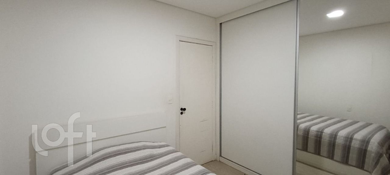 Apartamento à venda com 4 quartos, 196m² - Foto 23