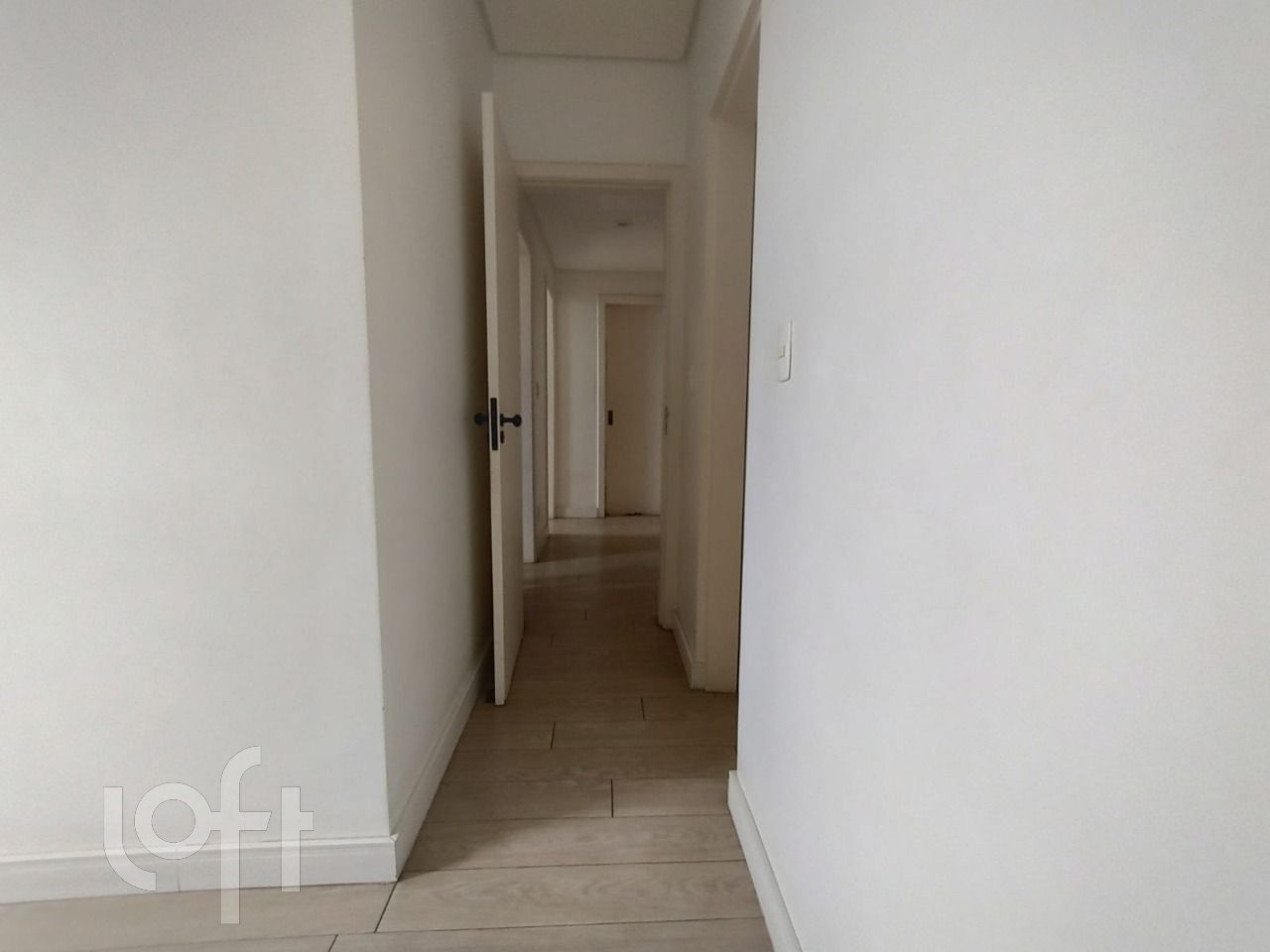 Apartamento à venda com 4 quartos, 196m² - Foto 24