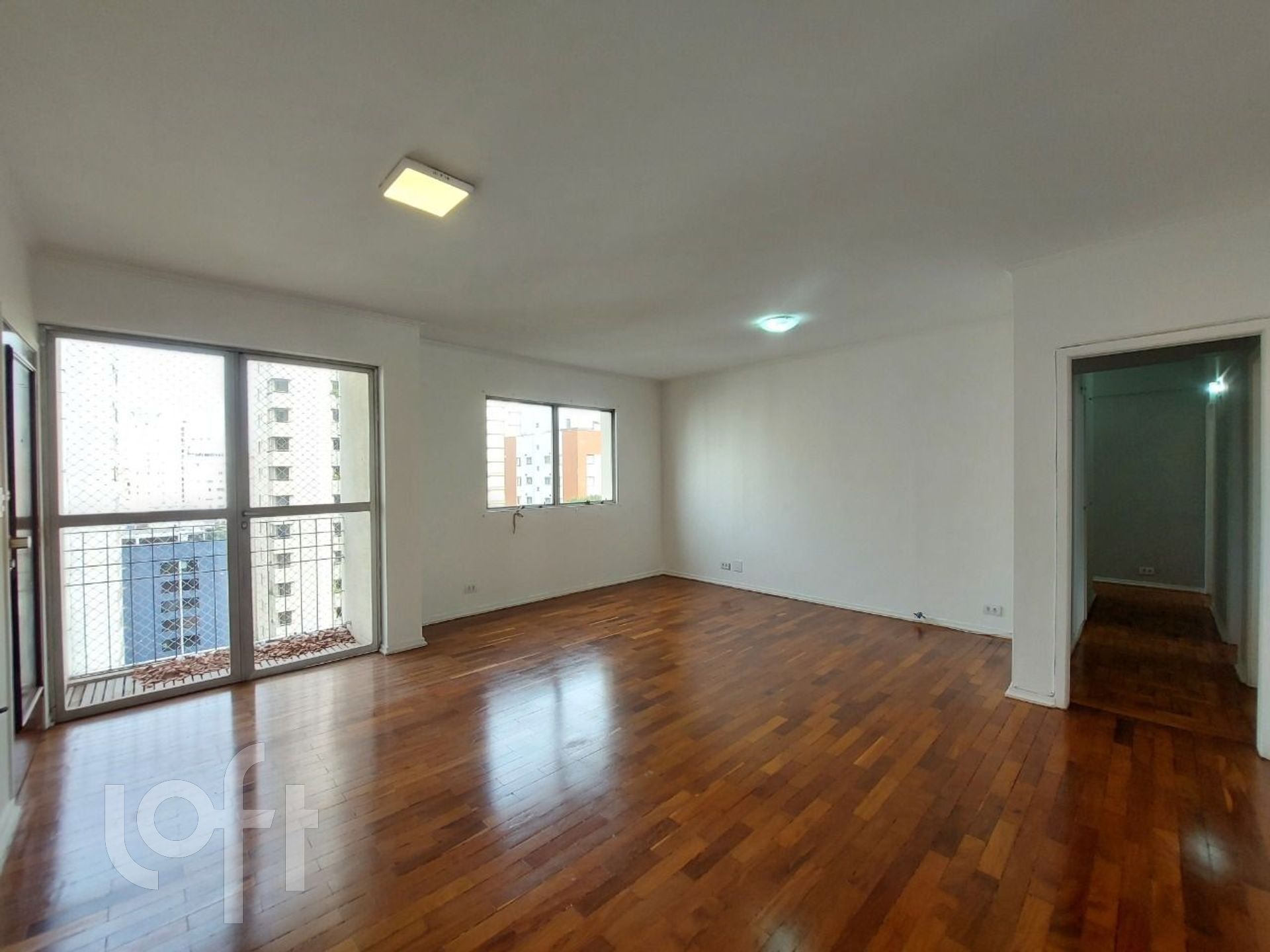 Apartamento à venda com 3 quartos, 115m² - Foto 1