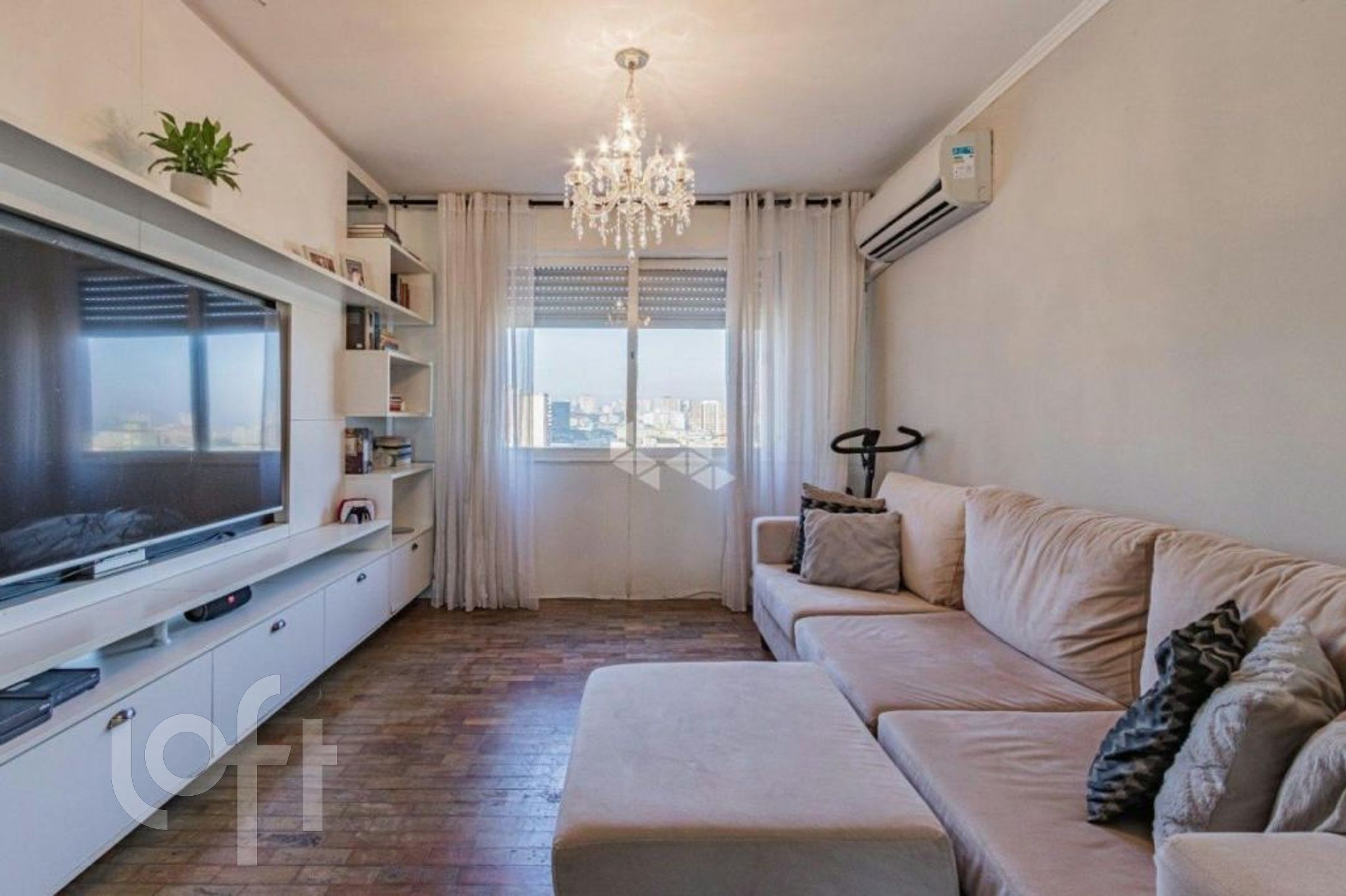 Apartamento com 84m², 2 dormitórios, 1 vaga, Floresta em Porto Alegre