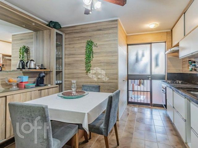 Apartamento com 84m², 2 dormitórios, 1 vaga, Floresta em Porto Alegre