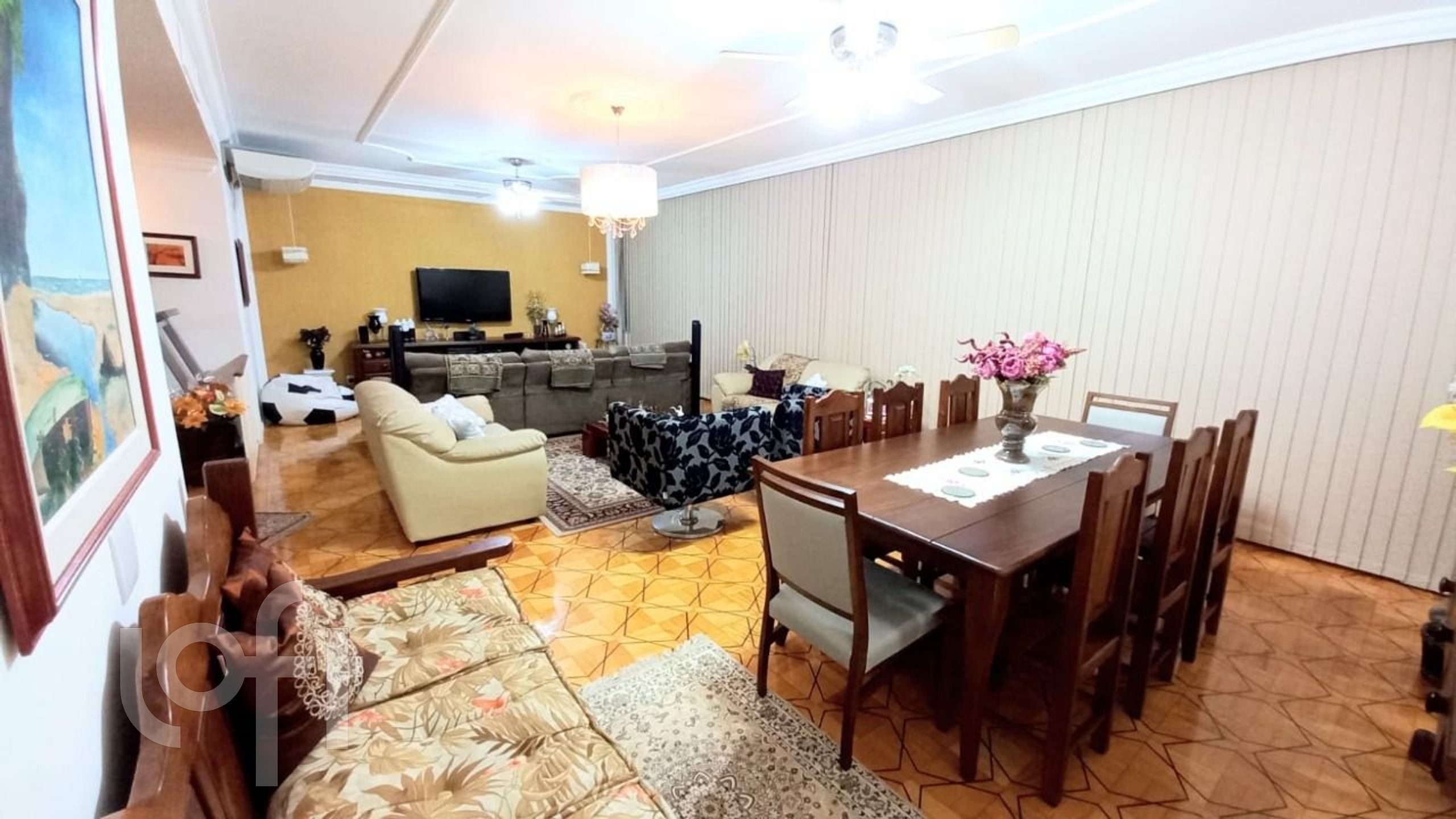 Apartamento à venda com 4 quartos, 240m² - Foto 2